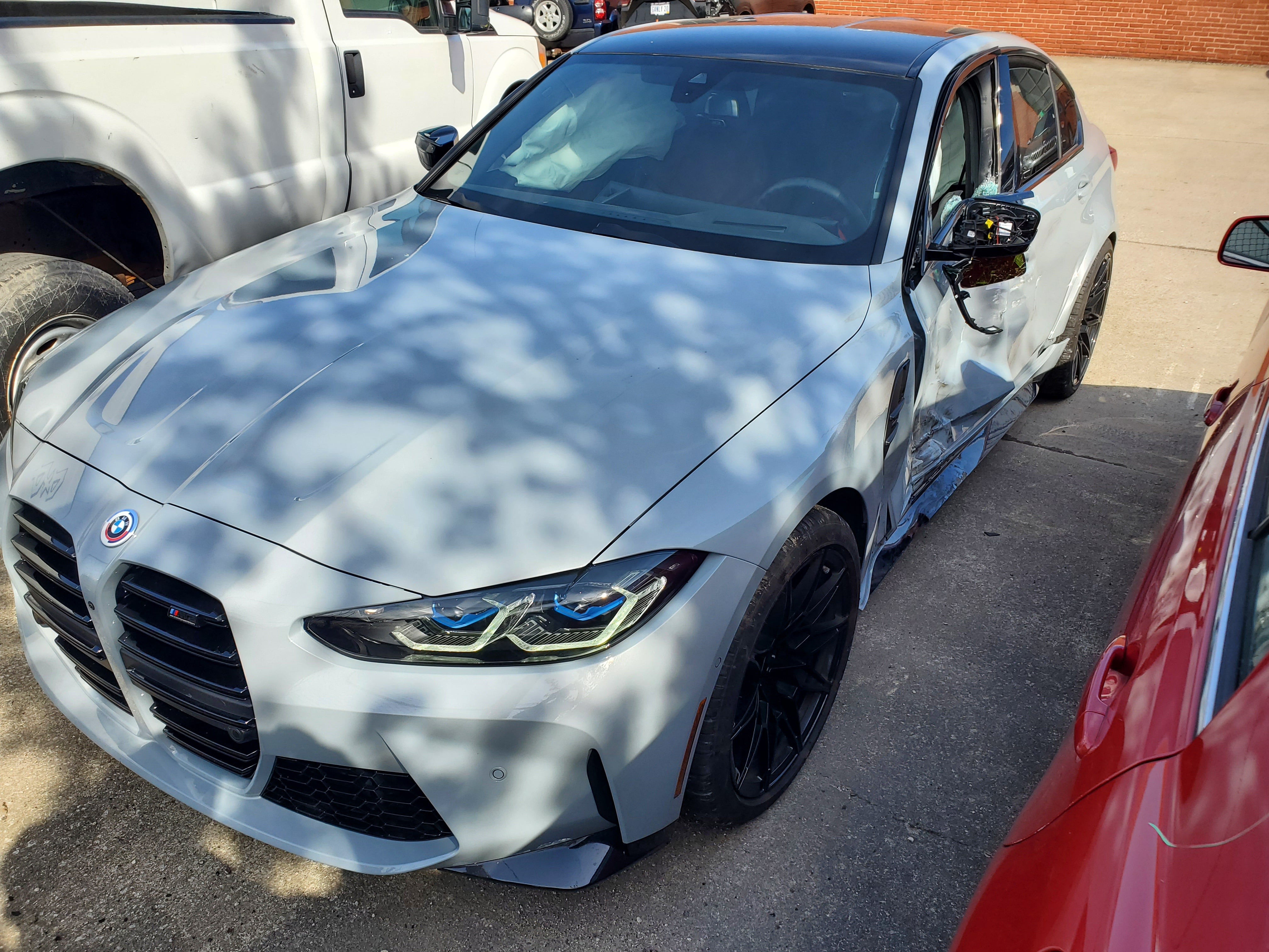 before photo of damaged vehicle image